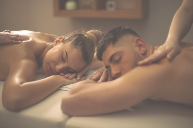 Massage en duo avec Alicia et Yoann dans leur cabinet de Mouans-Sartoux 06